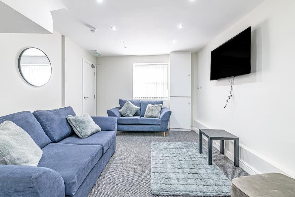 Luxury 5 Bedroom Holiday Home Within Prescot Exteriér fotografie