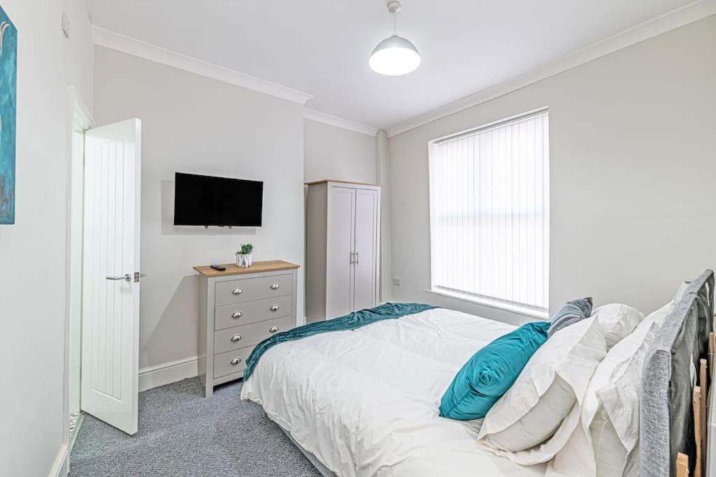 Luxury 5 Bedroom Holiday Home Within Prescot Exteriér fotografie