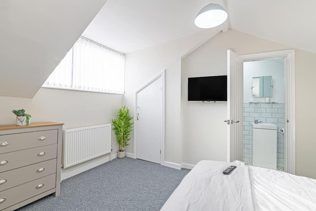 Luxury 5 Bedroom Holiday Home Within Prescot Exteriér fotografie