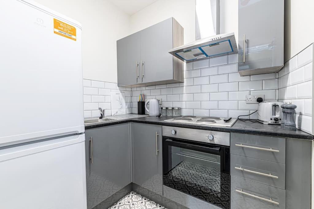 Luxury 5 Bedroom Holiday Home Within Prescot Exteriér fotografie