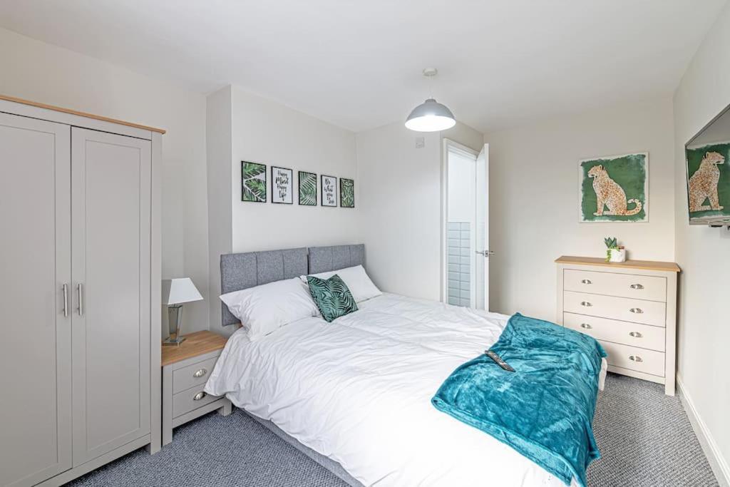 Luxury 5 Bedroom Holiday Home Within Prescot Exteriér fotografie
